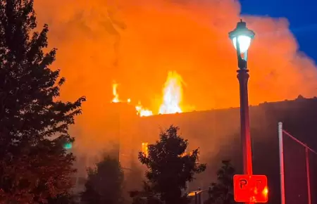 Incendio en escuela primaria.