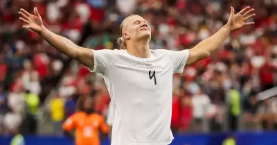 Erling Haaland anot� el 2-1 de Noruega para vencer a Costa de Marfil.