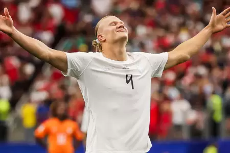 Erling Haaland anot� el 2-1 de Noruega para vencer a Costa de Marfil.