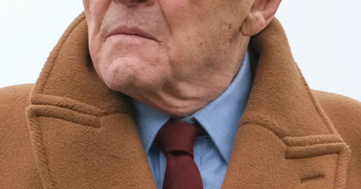 Actor de Hollywood incursiona en la música a los 88 años con su primer sencillo