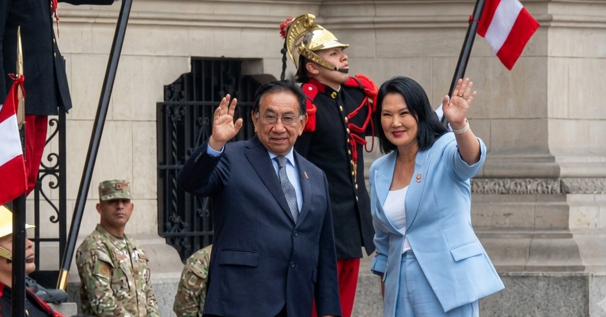 Keiko Fujimori llega a Palacio de Gobierno para reunirse con el presidente José Balcázar