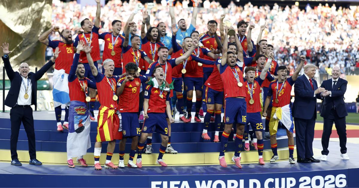 ¿España borró a Donald Trump de la foto de la premiación del Mundial? La imagen que desató la polémica