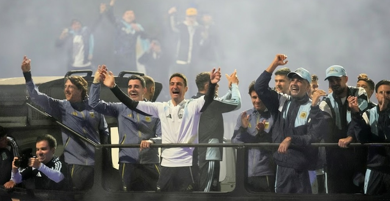 Selección Argentina regresó al país tras perder la final del Mundial 2026: así fue la recepción de su hinchada