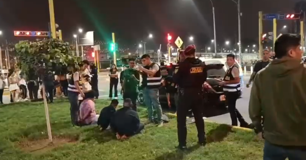 Comas: Capturan a tres sujetos armados tras intensa persecución policial en la avenida Universitaria