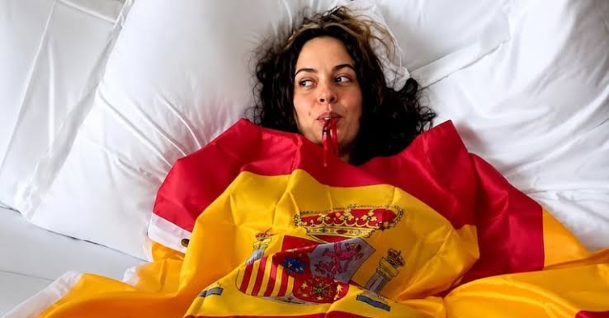 Rosalía se disculpa con hinchas argentinos tras celebrar triunfo de España: "Mala mía"