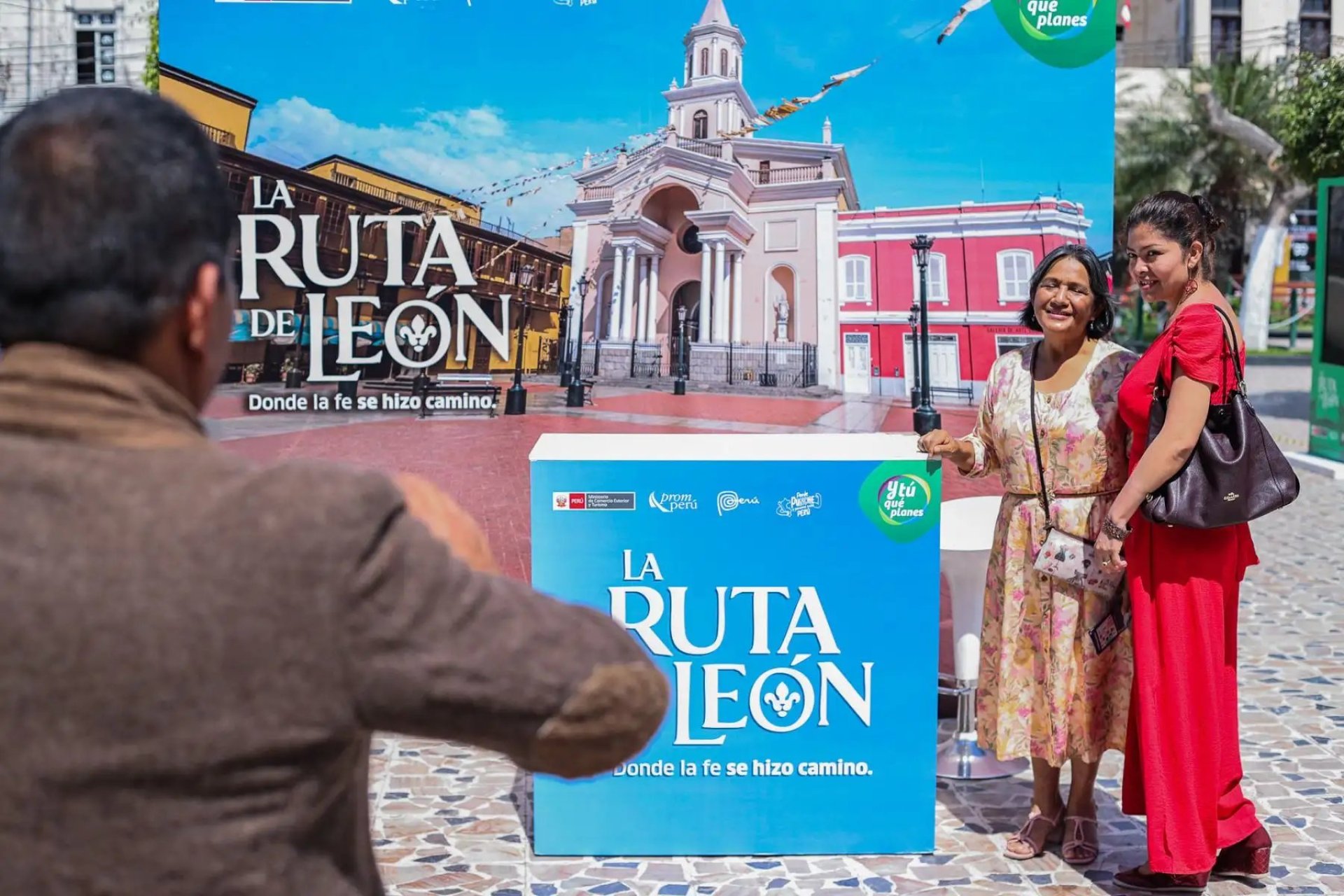 Peruanos en las provincias del interior ya se preparan para la visita del sumo pontífice
