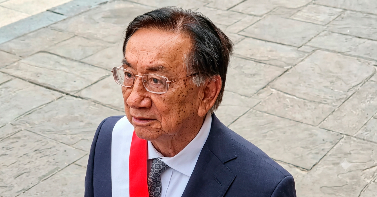 José Balcázar se despide de Palacio de Gobierno y desea éxitos a Keiko Fujimori en la transferencia de mando