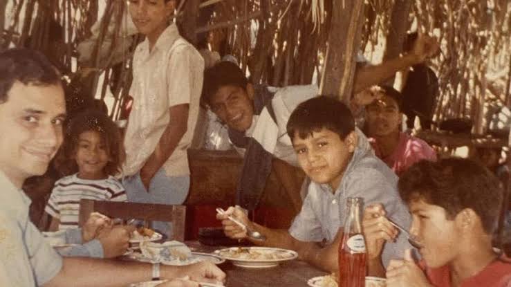 Papa Leon XIV, como misionero, en un almuerzo en Chulucanas