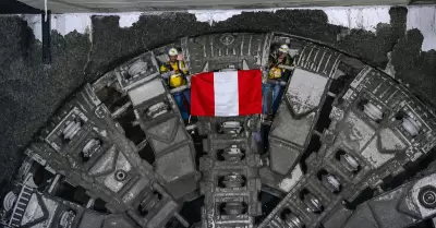 Tuneladora "Delia" culmina excavaci�n para la L�nea 2