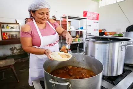 Ollas comunes piden a Keiko Fujimori que no retorne el PRONAA