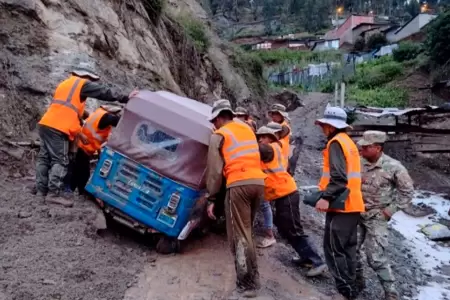Gobierno declara estado emergencia por fuertes lluvias debido al FEN.