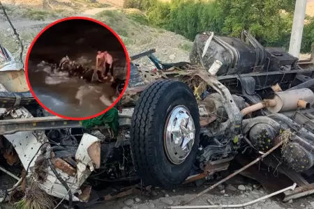Accidente de cami�n que cay� a un r�o.