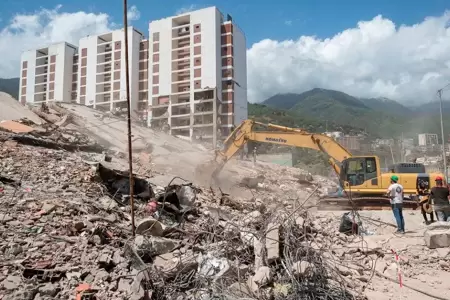 N�mero de muertos tras doble terremoto en Venezuela sigue en ascenso.