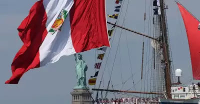 El buque de la armada peruana Uni�n llega al 250 aniversario de EE.UU.