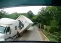 Choque frontal de camiones: conductor se salva de milagro tras brutal impacto
