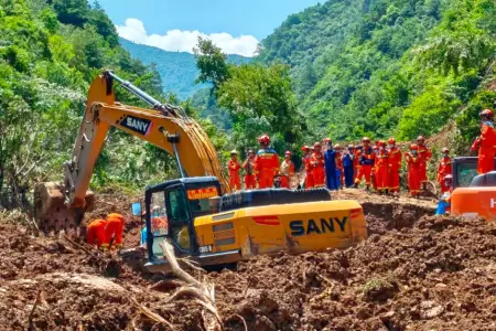 Deslizamiento de tierra en la aldea de Renzang, en China.