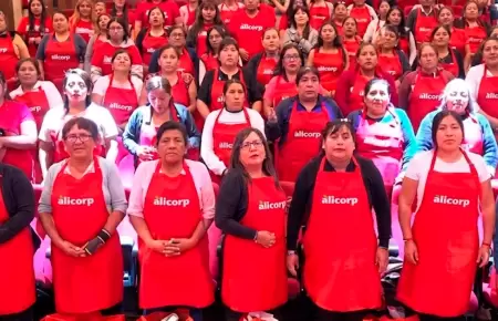 Ollas que desarrollan: Lideresas graduadas en emprendimiento.