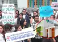 Denuncian abuso sexual a escolar en colegio de Ate y padres protestan
