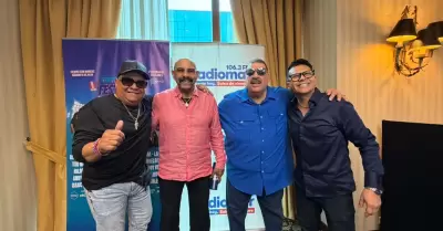 Osc�r de Le�n regresa al Per�