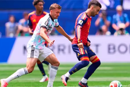 Espa�a logra el pase a semifinales.
