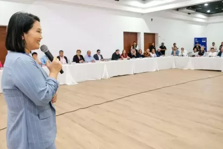 Keiko Fujimori se reuni� con diputados y senadores electos.