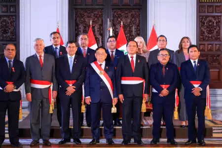 Jos� Balc�zar y su Gabinete Ministerial.