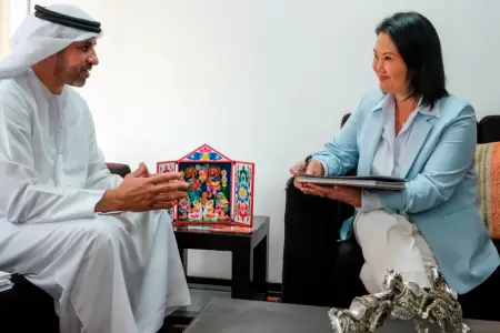 Keiko Fujimori recibe a Ibrahim Salem Humaid Ali Alalawi.