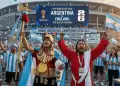 'El hincha israelita' y 'El inca de la selecci�n' alientan a Argentina previo al duelo ante Inglaterra