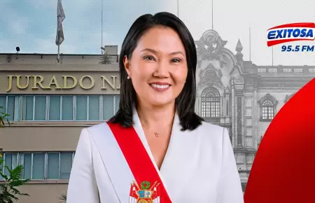 Keiko Fujimori recibe las credenciales del JNE