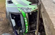 Bus de dos pisos volcó y cayó desde un puente: Reportan más de 18 heridos en el accidente de Argentina