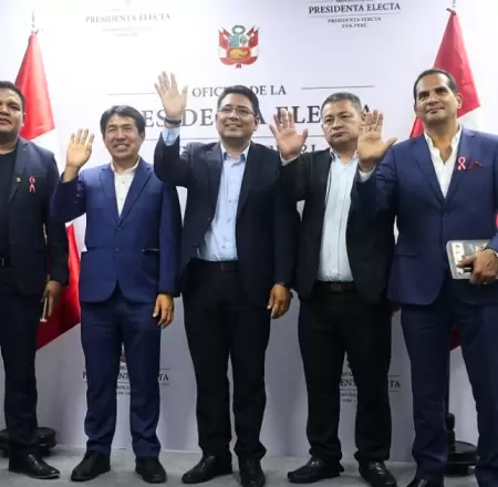 Alcalde regional de Piura se reuni� con Keiko Fujimori para tratar medidas ante