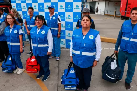 EsSalud env�a brigadas m�dicas para atender a afectados por sismo en Jun�n.