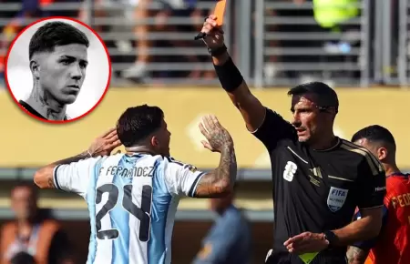 El centrocampista se pronunci� tras expulsi�n.
