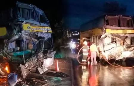 Accidente tras choque de bus y cami�n en Argentina.