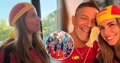Los artistas celebraron la victoria de Espa�a.