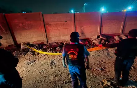 El cuerpo calcinado de un hombre fue hallado en Comas.