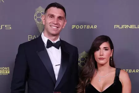 'Dibu' Mart�nez jug� el Mundial con el dedo roto
