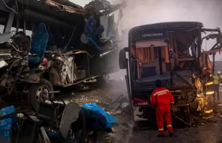 Tacna: Triple choque entre dos buses y un camioncito en carretera Panamericana