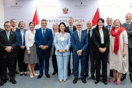 Keiko Fujimori se reuni� con embajadores de la Uni�n Europea