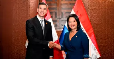 Keiko Fujimori y Santiago Pe�a: Peru-Paraguay.