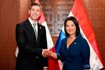 Keiko Fujimori y Santiago Pe�a: Peru-Paraguay.