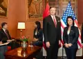 Presidenta electa Keiko Fujimori recibi� a mandatarios y representantes del internacionales en Torre Tagle