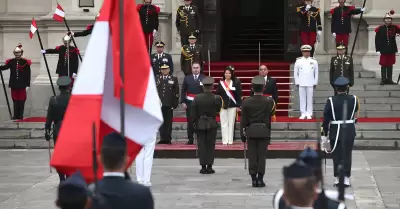 Presidenta Keiko Fujimori es reconocida como jefa suprema