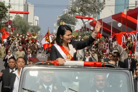 Keiko Fujimori llega a la avenida Brasil