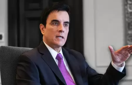 Carlos Esp� conf�a en una oposici�n "leal y democr�tica"