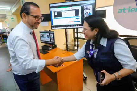 Ministro Luis Dyer anunci� modernizaci�n de servicios de salud.