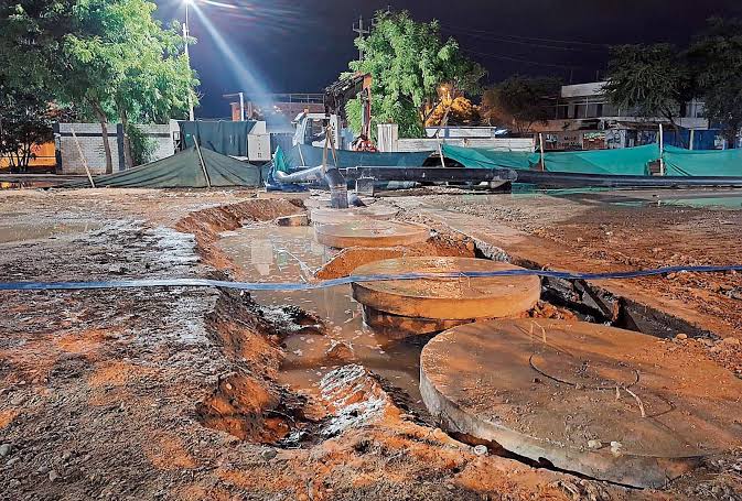 Insfraestructura del SARE colpasada en la zona de Cinco Esquinas