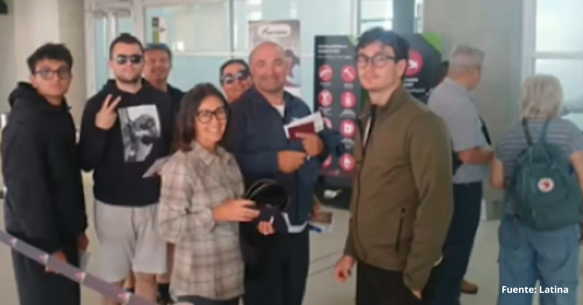Imagen de los turistas antes de abordar