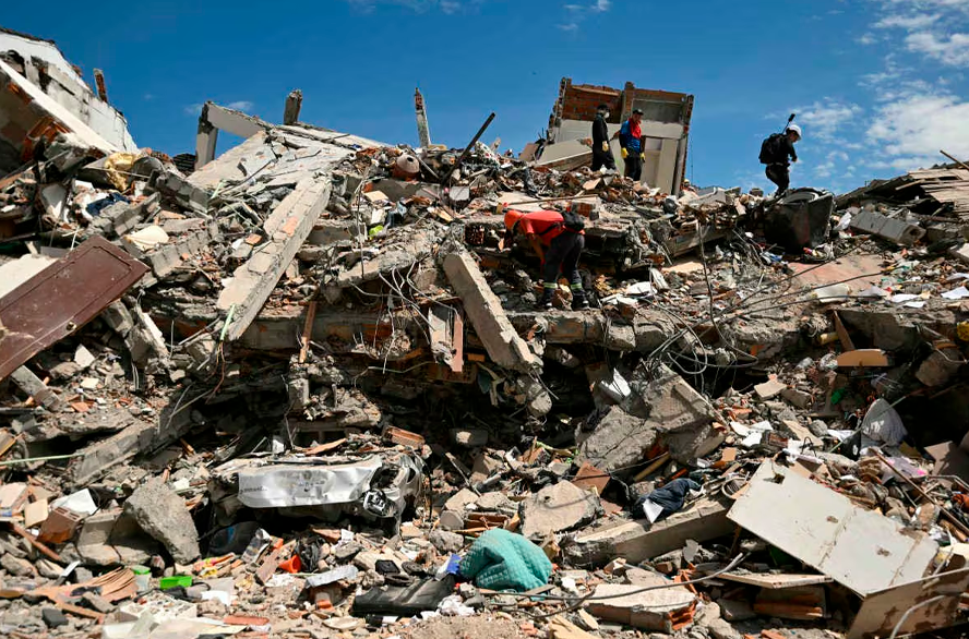 Terremoto en Indonesia dejó varias víctimas.