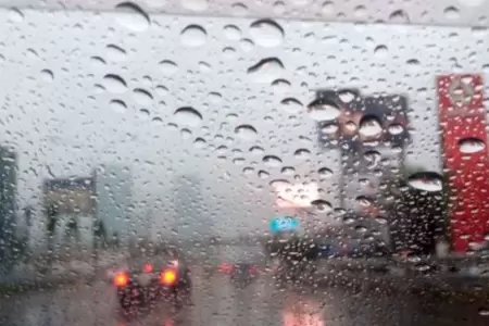 Lima amaneci� con intensa lluvia esta madrugada.